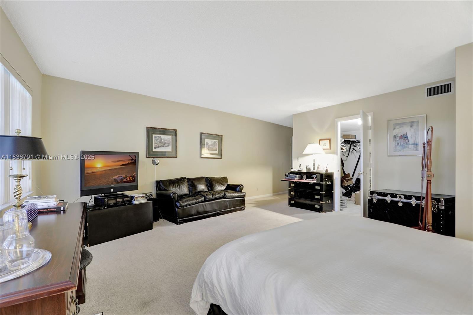 HAMPTON BEACH CLUB CONDO - Residential