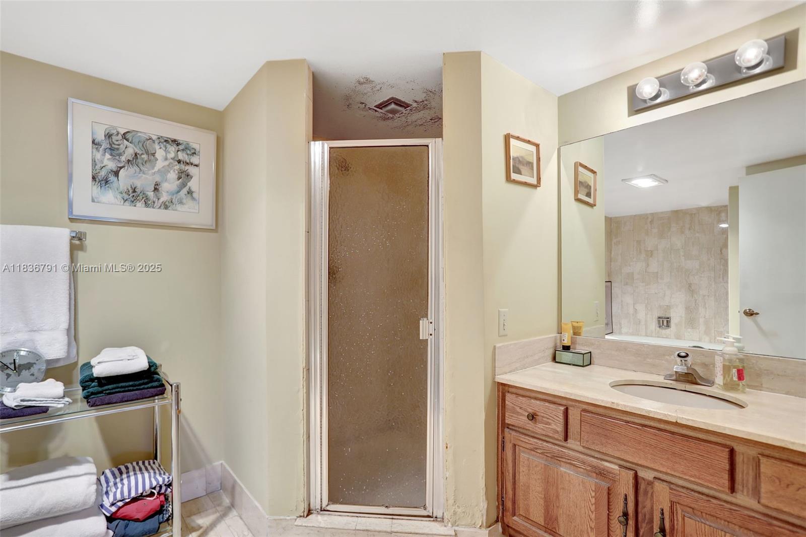 HAMPTON BEACH CLUB CONDO - Residential