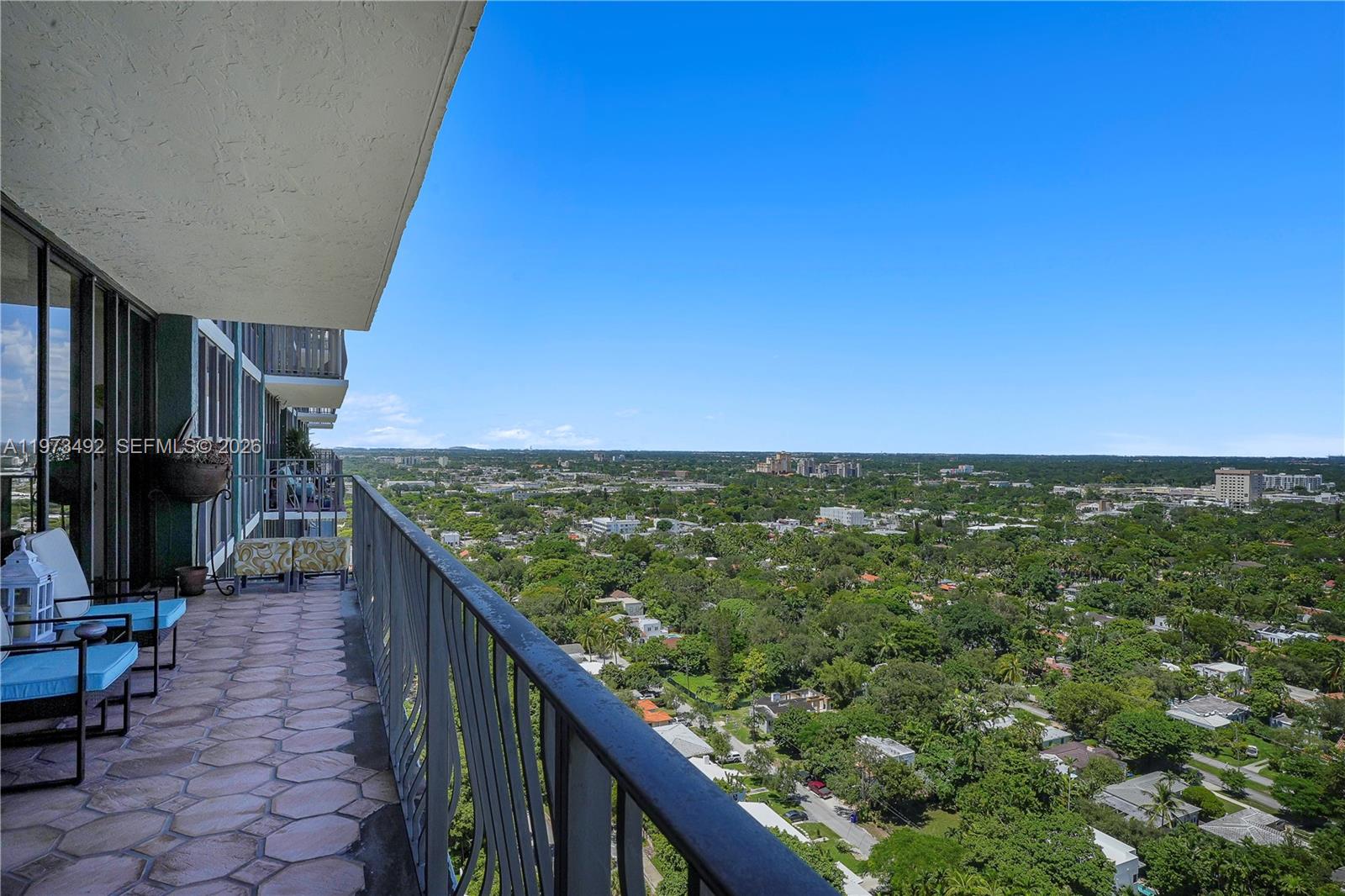 THE PALM BAY YACHT CLUB C - Residential