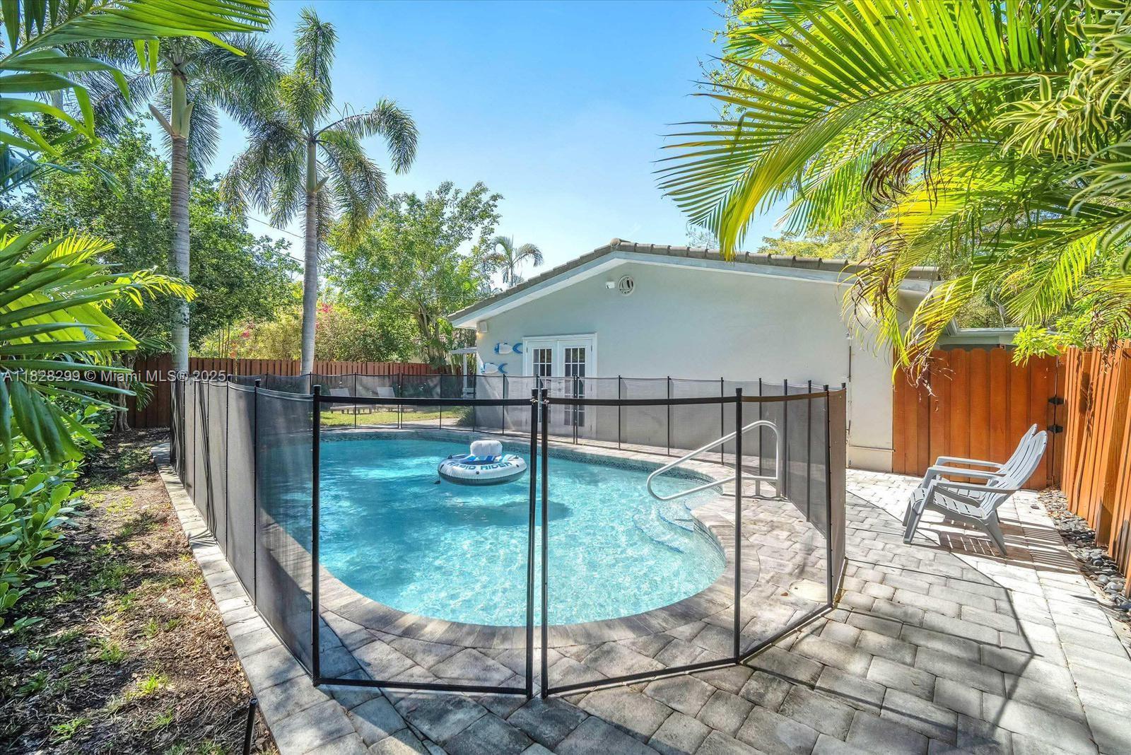 Spectacular 5/3 pool home available for long-term rental in one of Hollywood’s most desirable neighborhoods. Features include a private pool, BBQ area, impact windows and a covered patio deck perfect for relaxing or entertaining. Enjoy an open-concept chef’s kitchen with stainless steel appliances, dishwasher, and plenty of storage. Fully furnished and equipped with smart TVs, high-speed Wi-Fi, and central A/C throughout. Includes a dedicated laundry room with washer and dryer. Each bedroom is tastefully designed for comfort and privacy. Just minutes from beaches, dining, shopping, and major highways. Easy to show, don't missed out this opportunity!