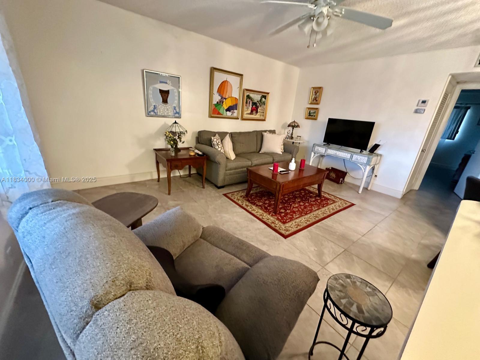 BEVERLY HILLS CONDO - Residential