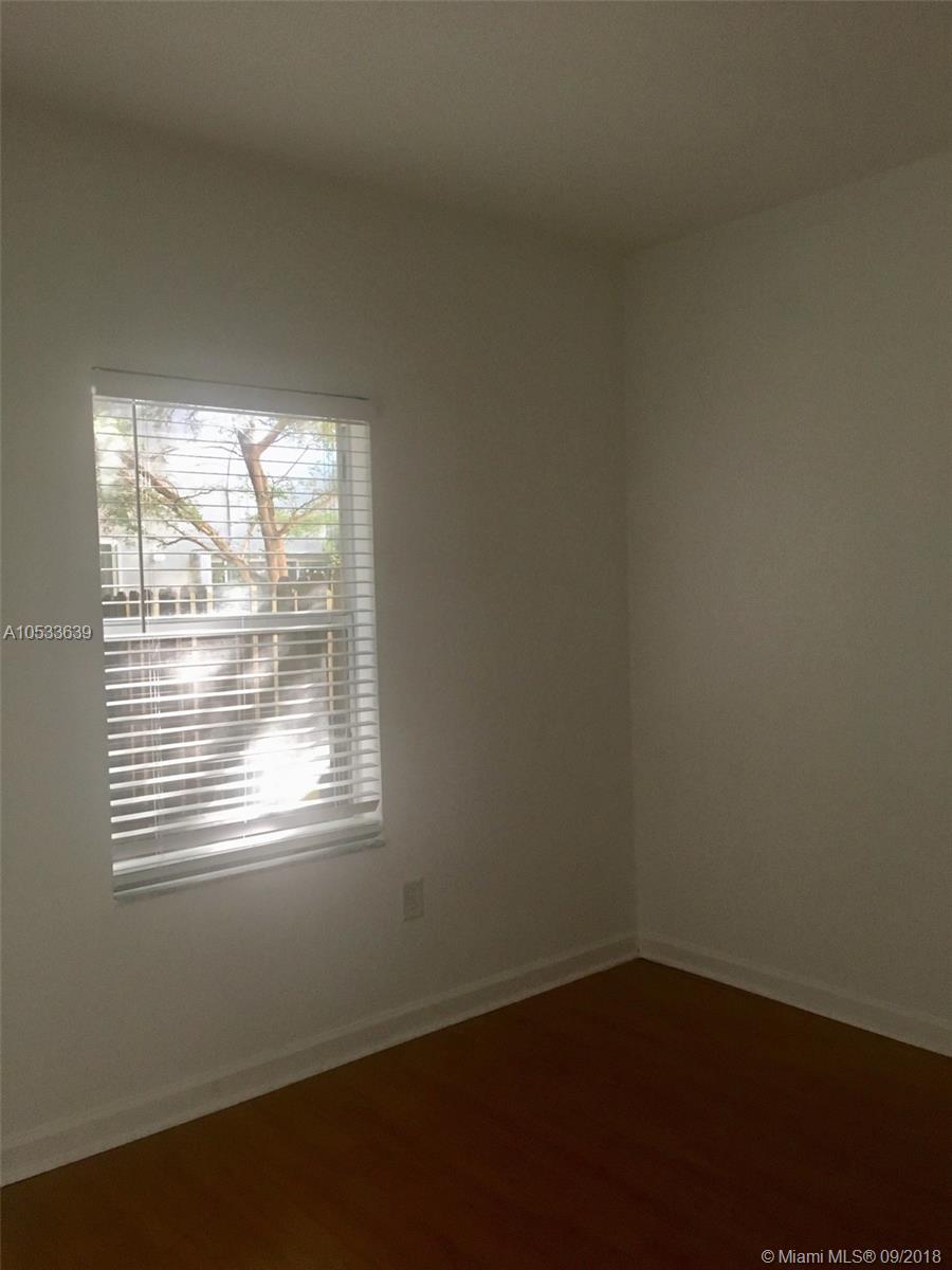 LAKES BY THE BAY GEE - Residential