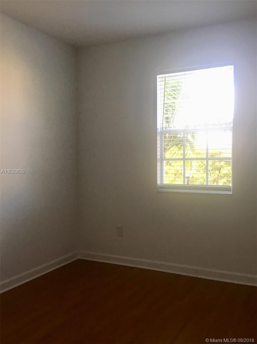 LAKES BY THE BAY GEE - Residential