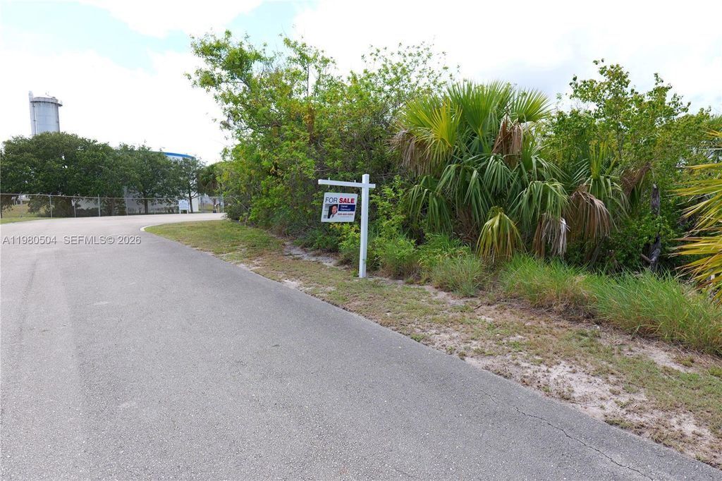 Photo of 9701-B SE Water St, Hobe Sound, FL 33455 (MLS # A11980504)