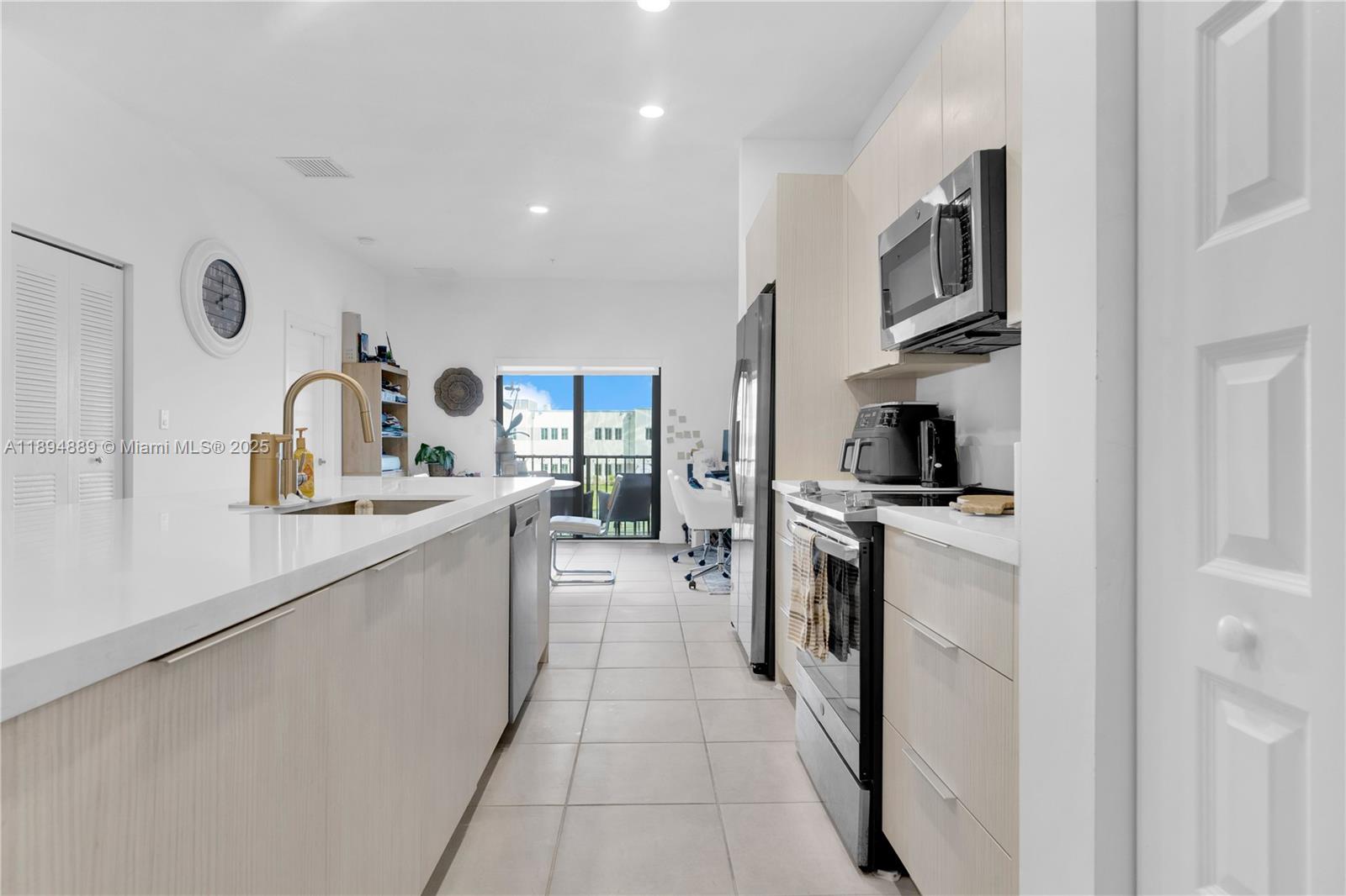 APEX AT PARK CENTRAL COND - Residential
