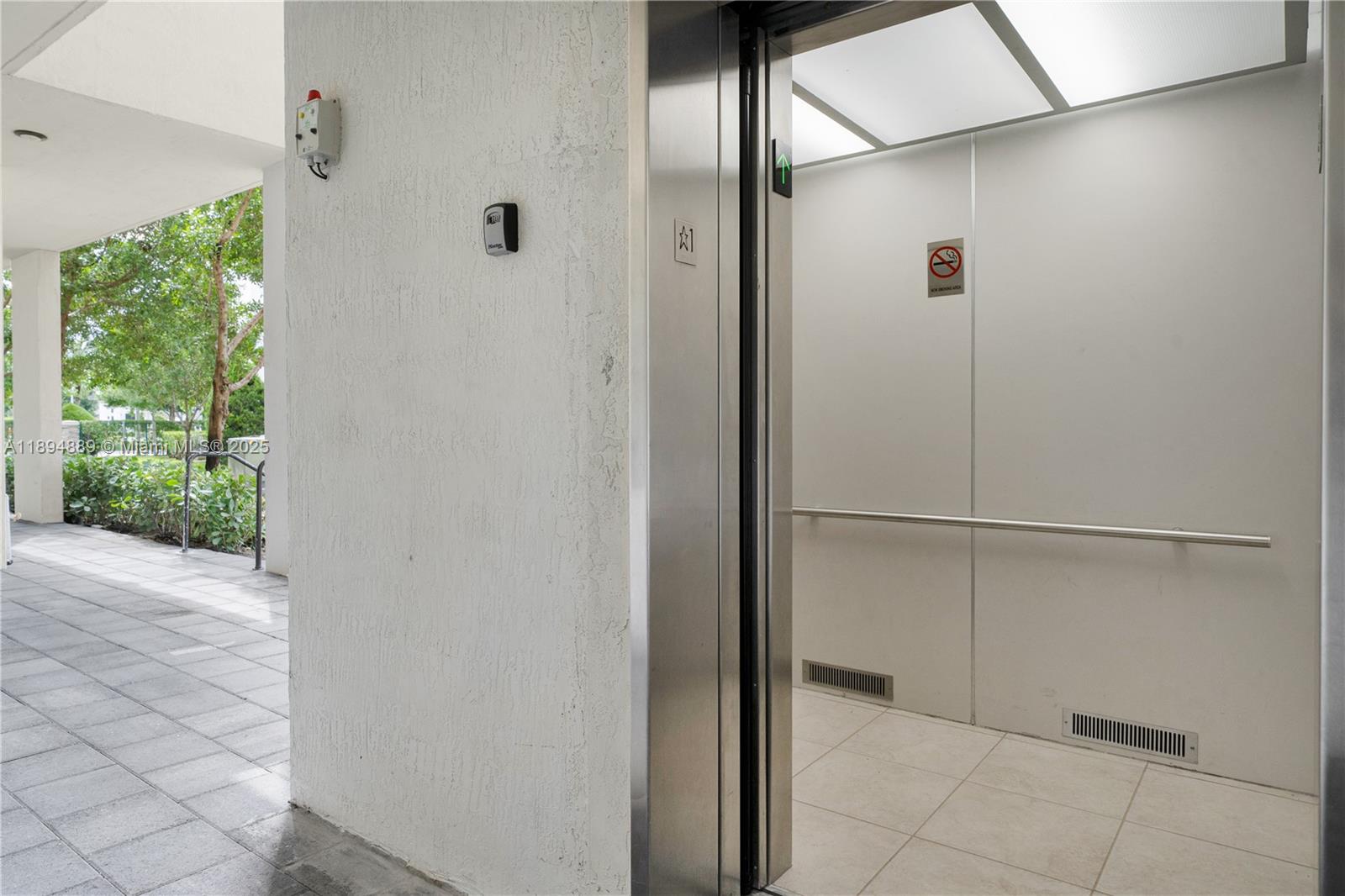 APEX AT PARK CENTRAL COND - Residential