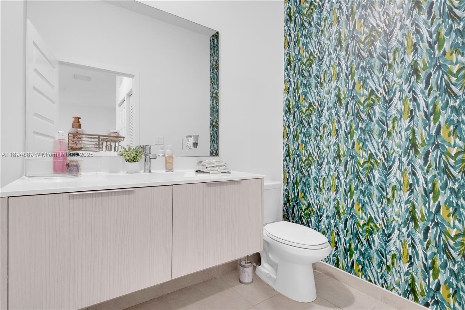 APEX AT PARK CENTRAL COND - Residential