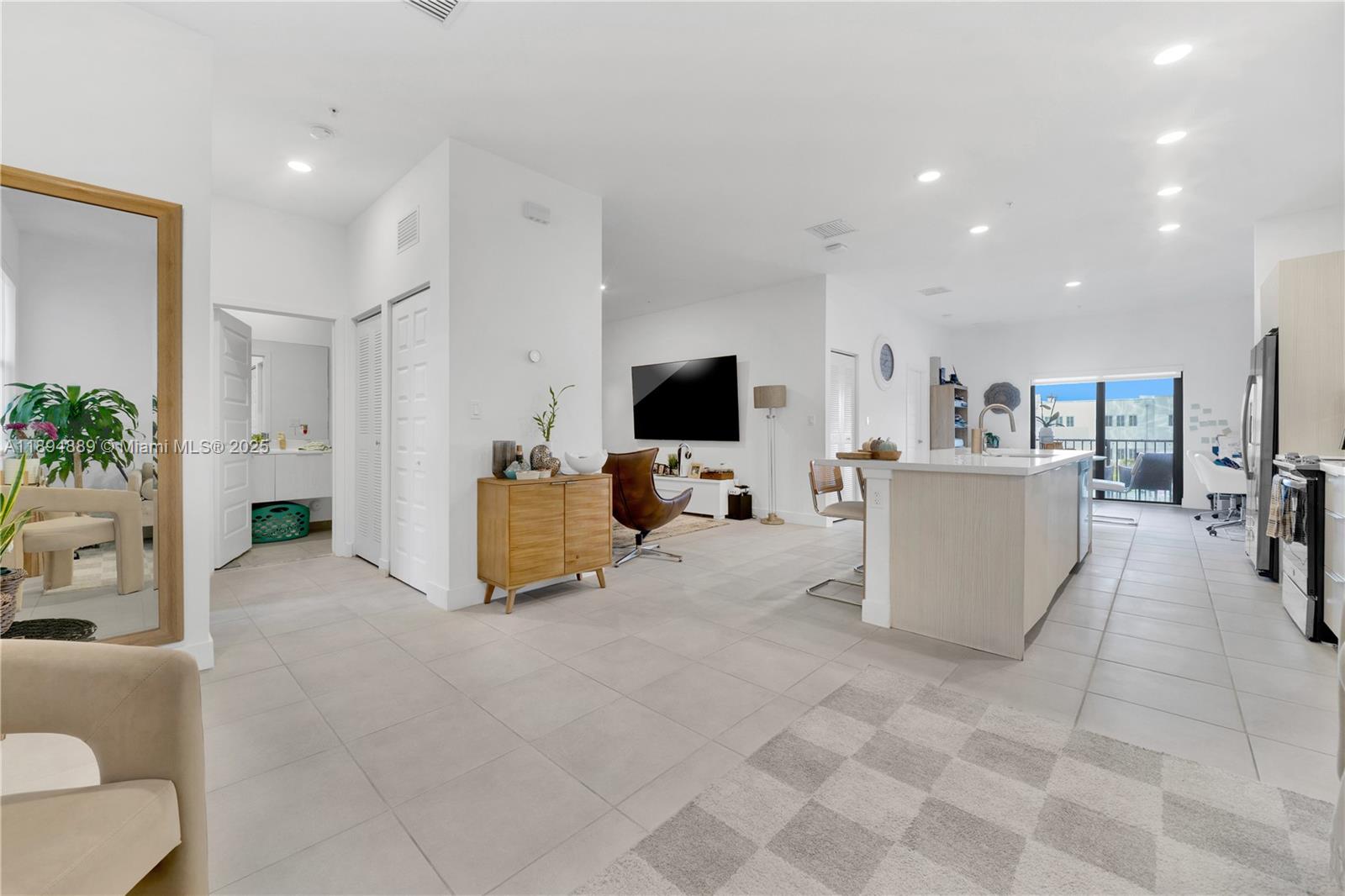 APEX AT PARK CENTRAL COND - Residential
