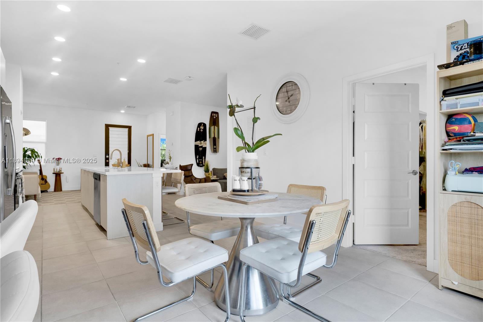 APEX AT PARK CENTRAL COND - Residential