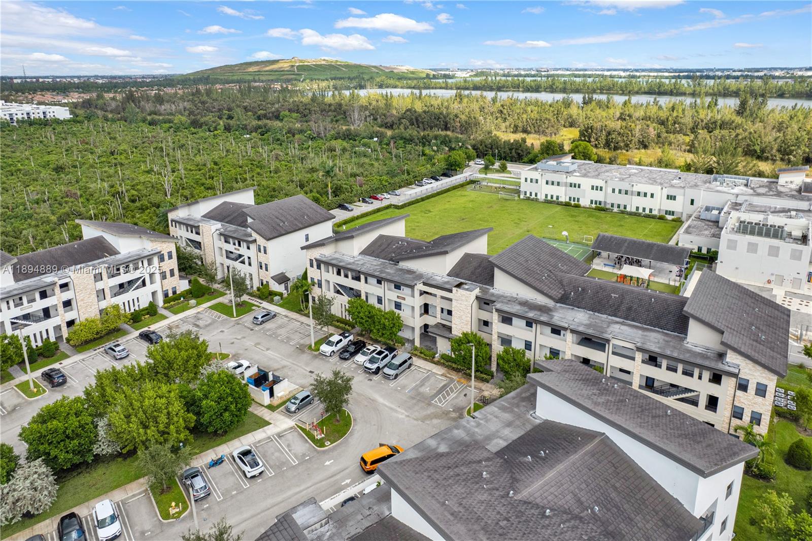 APEX AT PARK CENTRAL COND - Residential