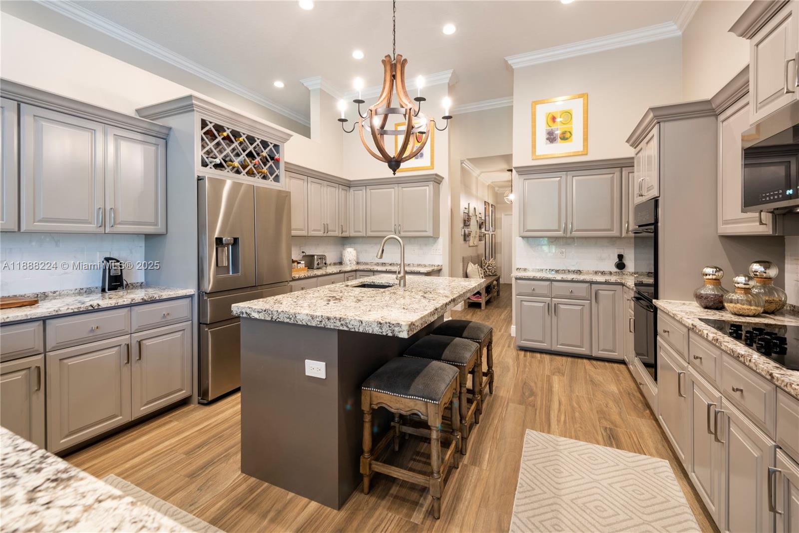 PLANTATION ACRES - Residential