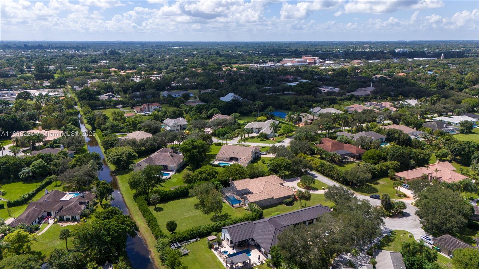 PLANTATION ACRES - Residential