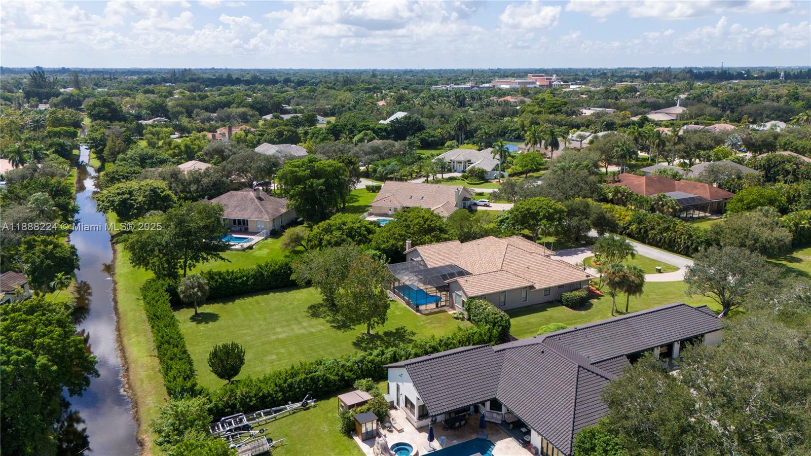 PLANTATION ACRES - Residential