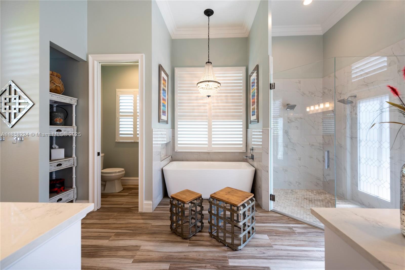 PLANTATION ACRES - Residential