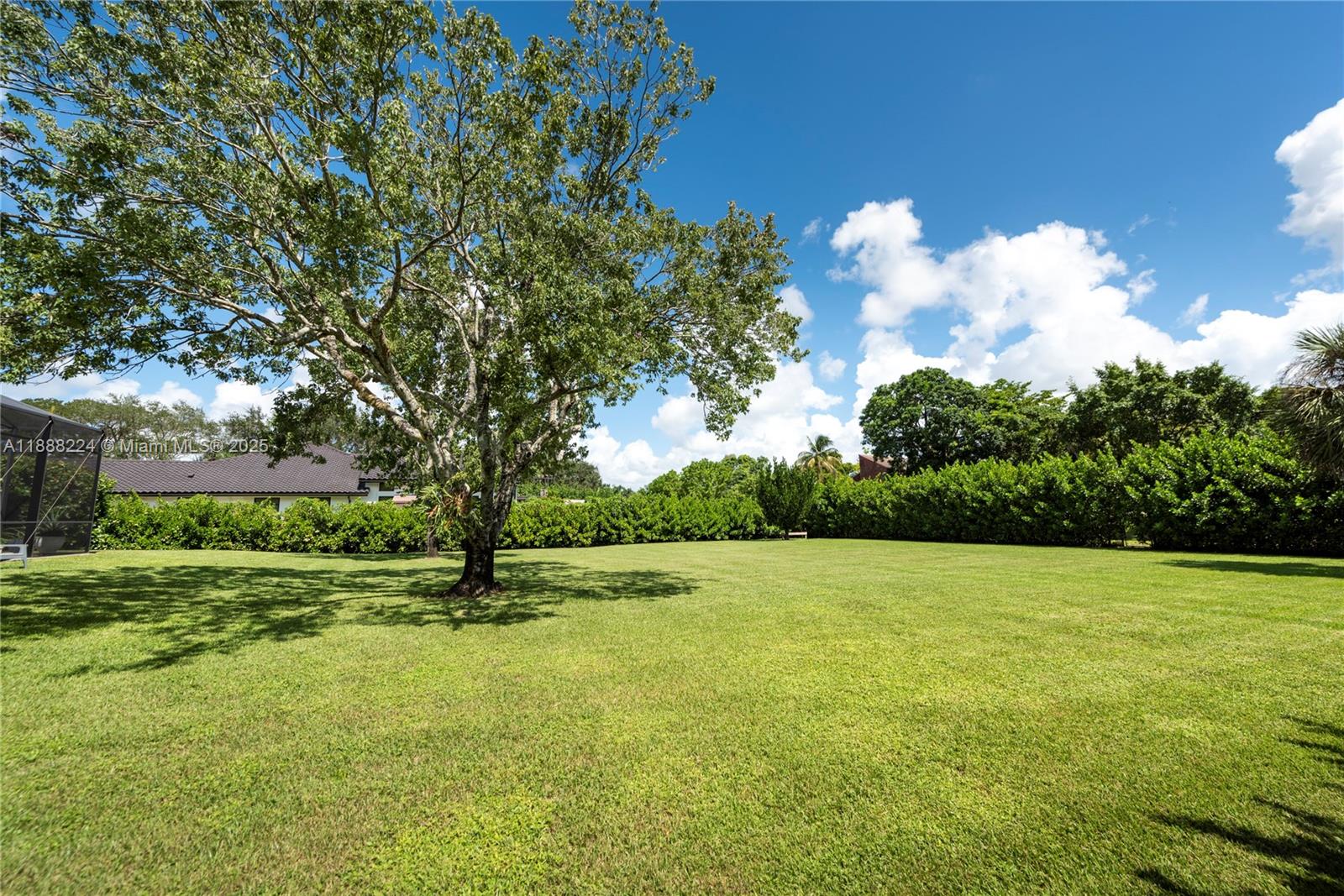 PLANTATION ACRES - Residential