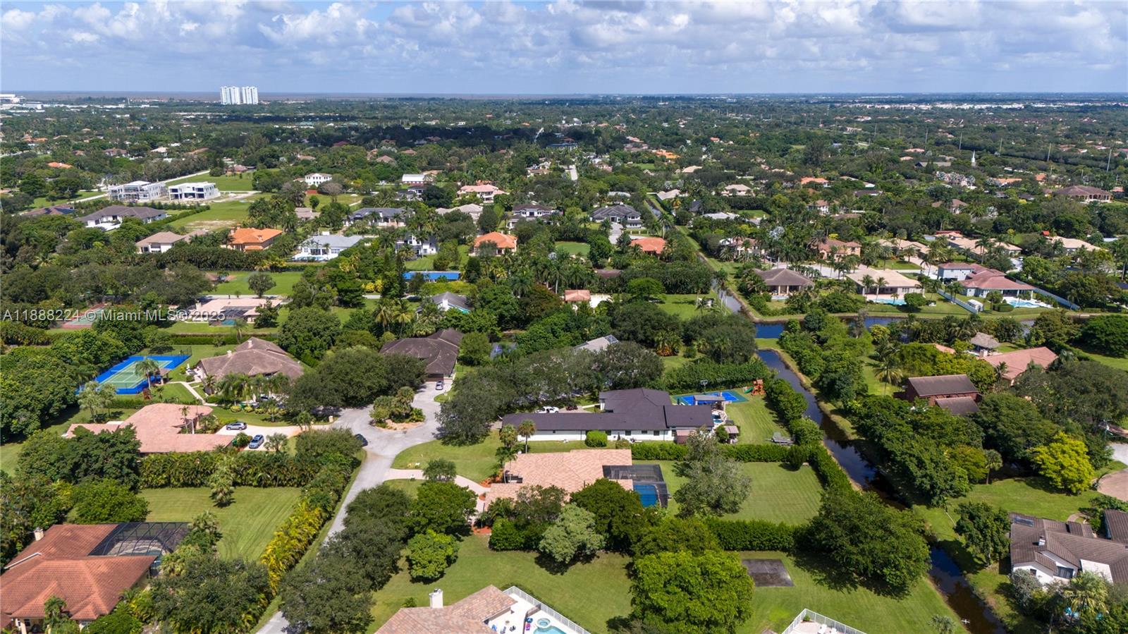 PLANTATION ACRES - Residential