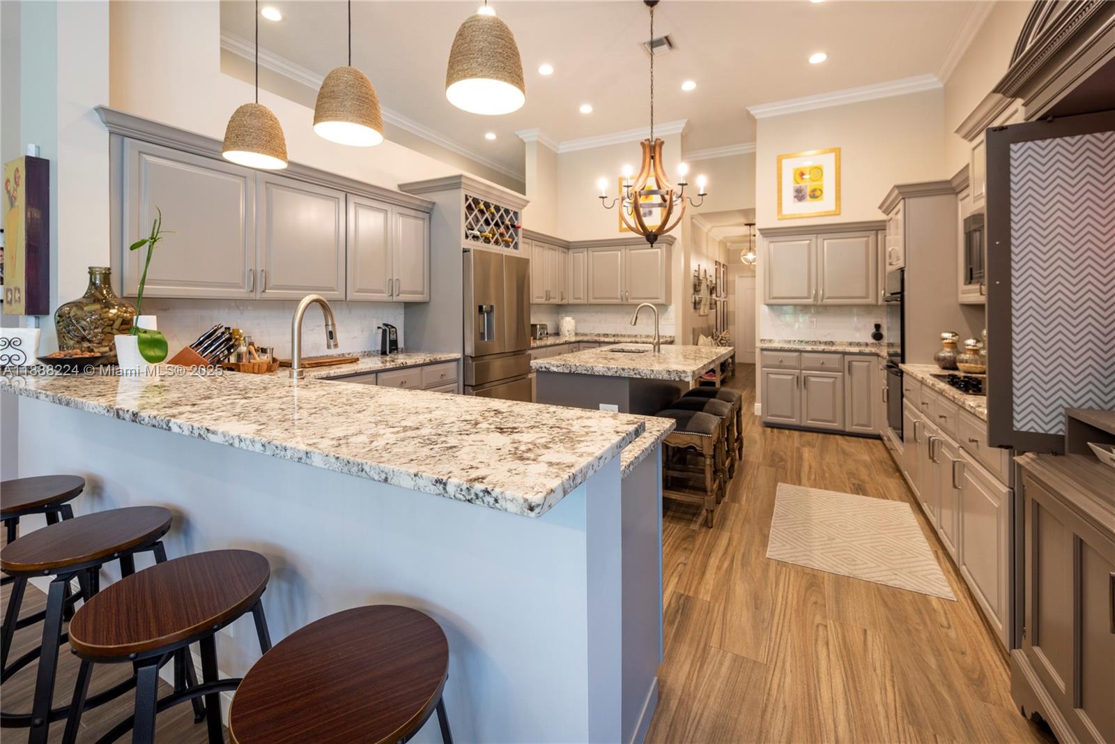 PLANTATION ACRES - Residential