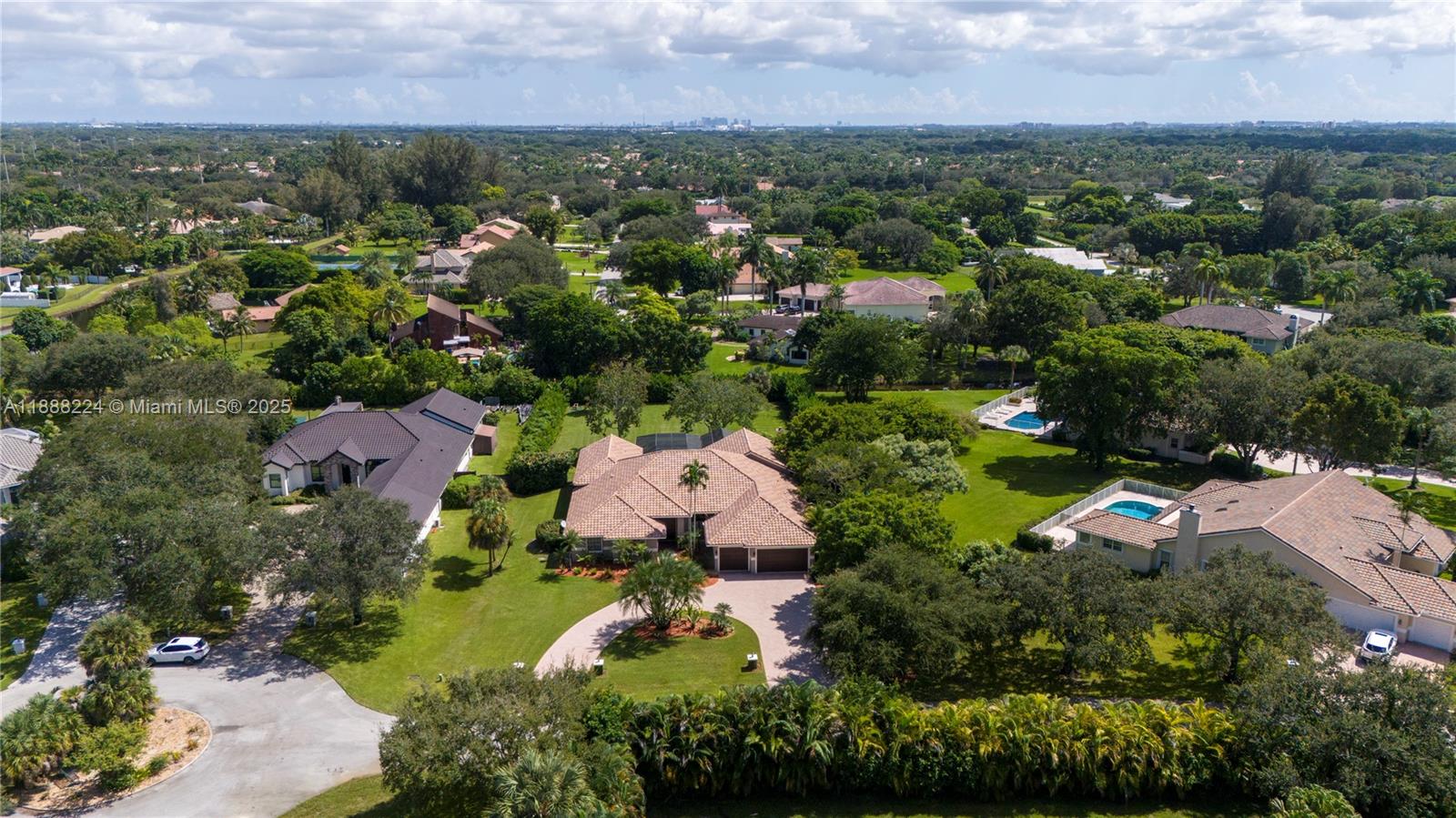 PLANTATION ACRES - Residential