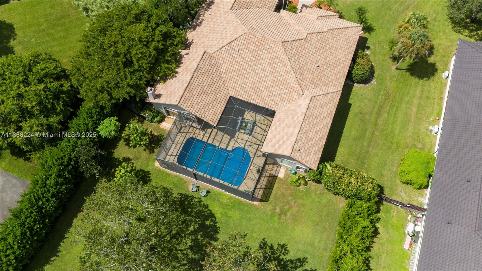 PLANTATION ACRES - Residential