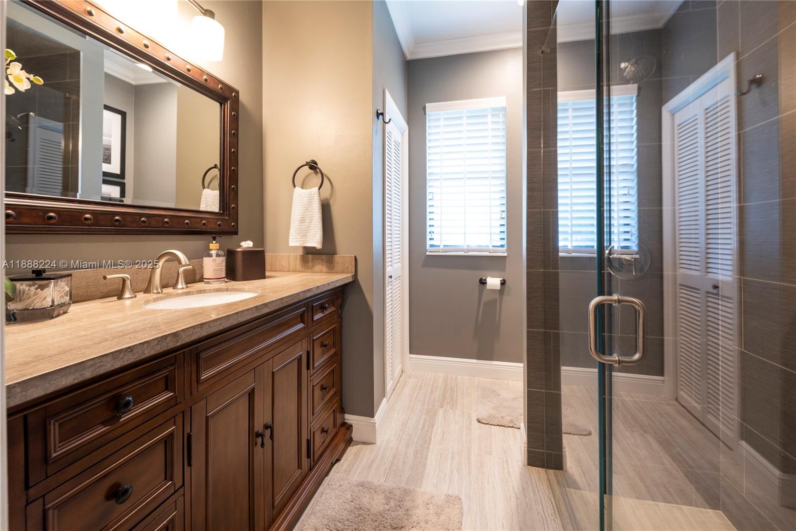 PLANTATION ACRES - Residential