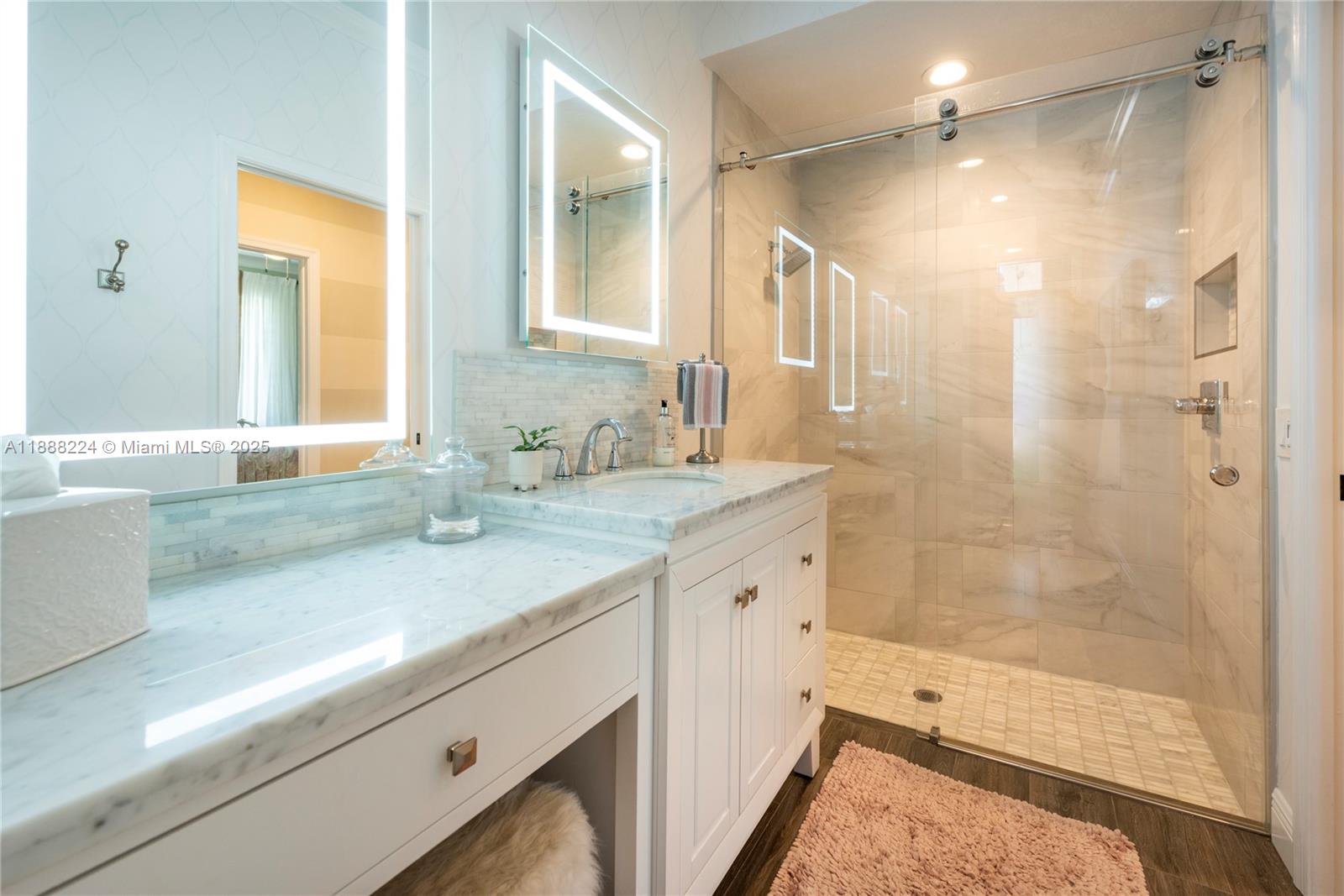 PLANTATION ACRES - Residential