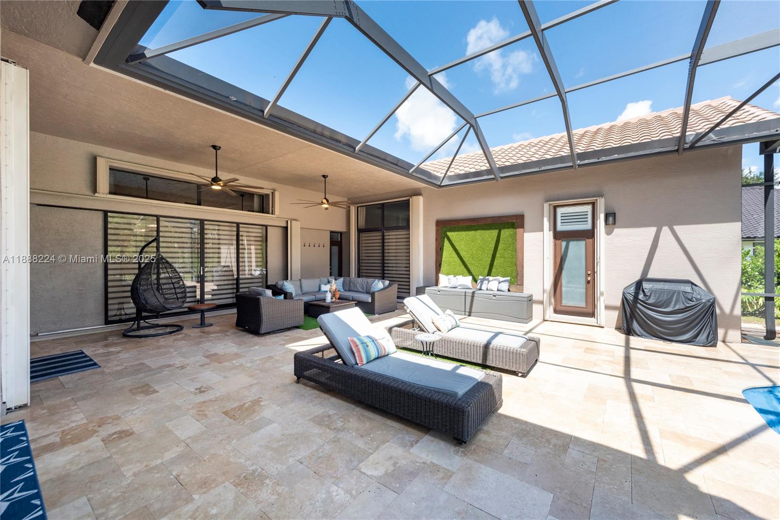 PLANTATION ACRES - Residential