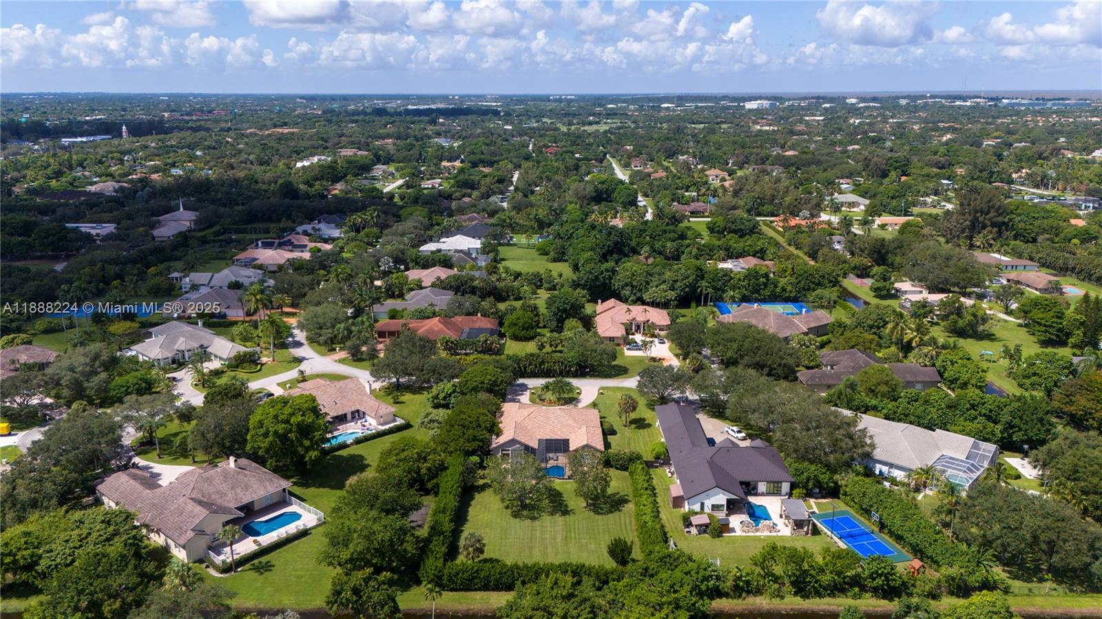 PLANTATION ACRES - Residential