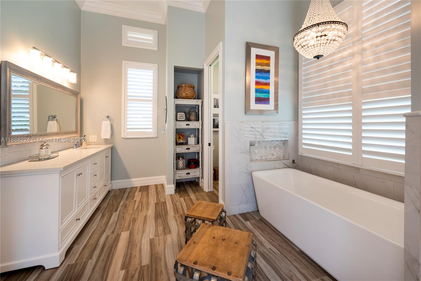 PLANTATION ACRES - Residential