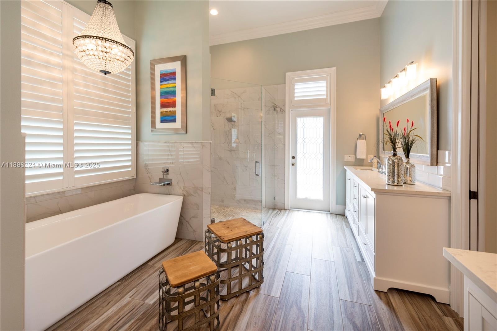 PLANTATION ACRES - Residential