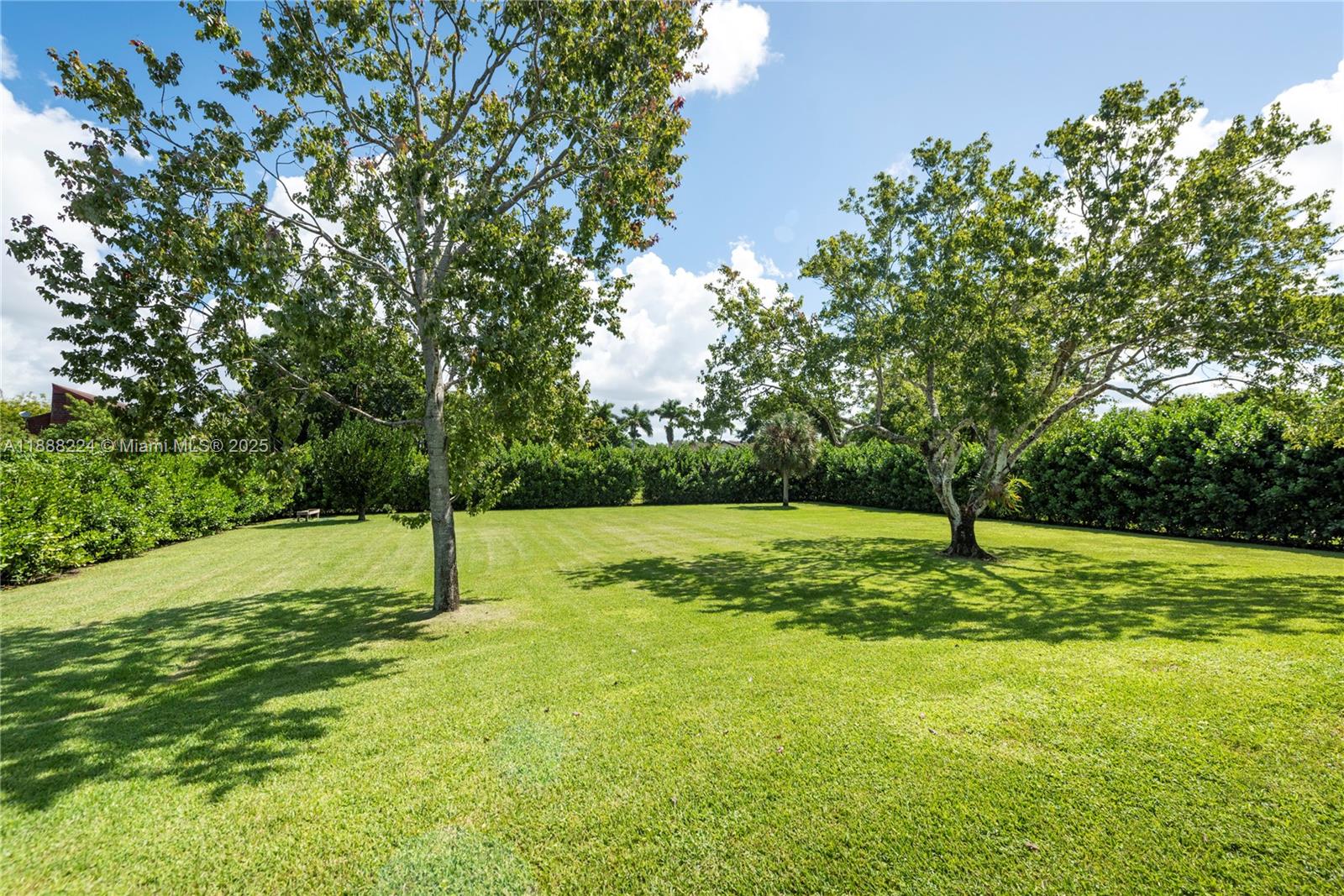 PLANTATION ACRES - Residential