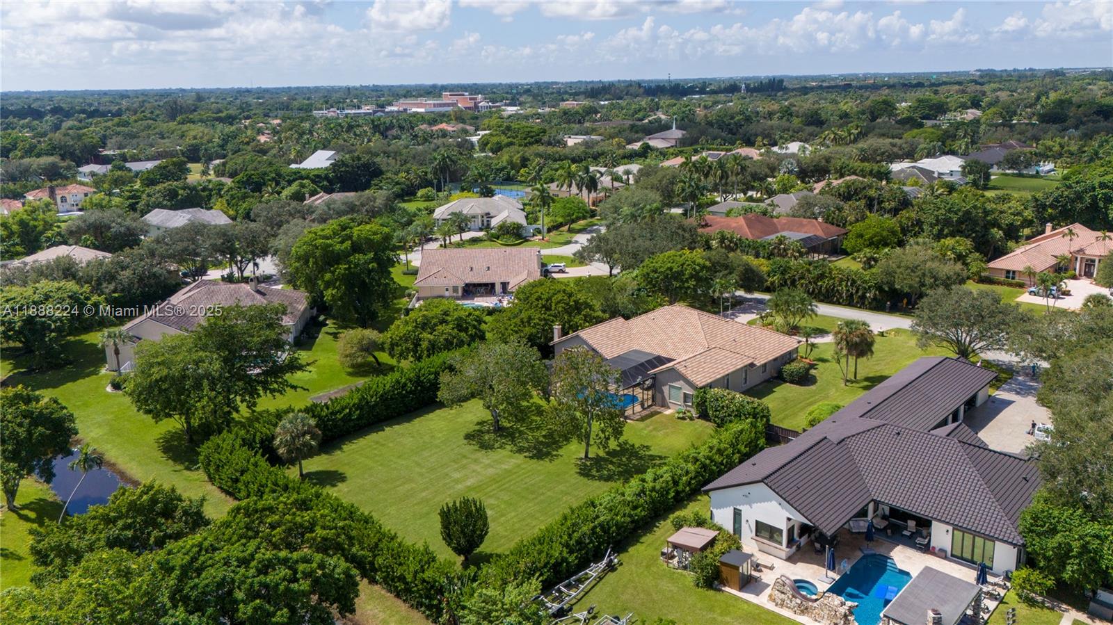 PLANTATION ACRES - Residential