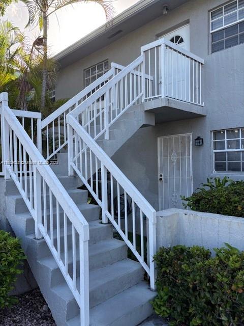 426 NE 210th Cir Ter 203-2