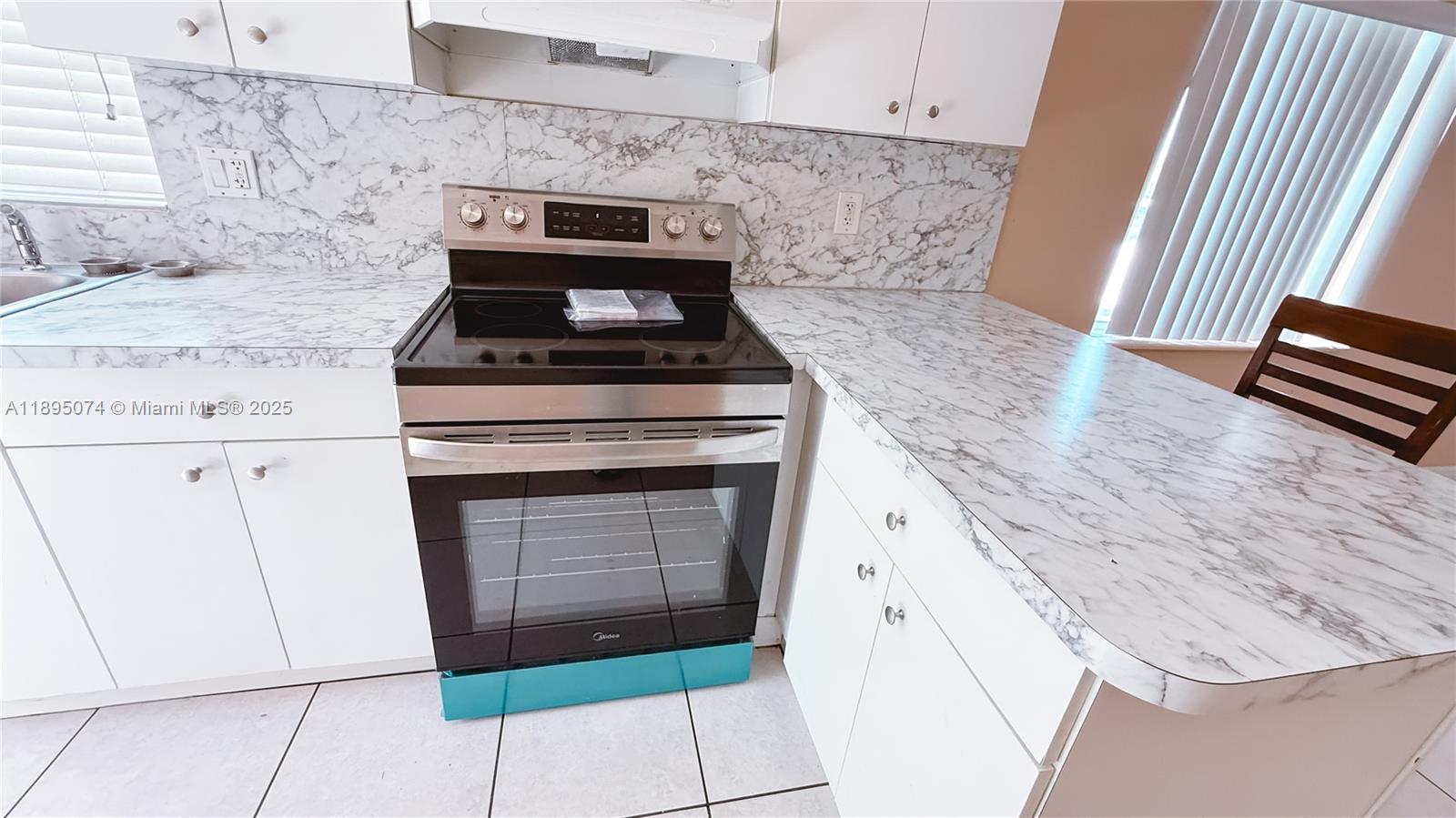 WATERSIDE TOWNHOMES SEC 5 - Residential Lease