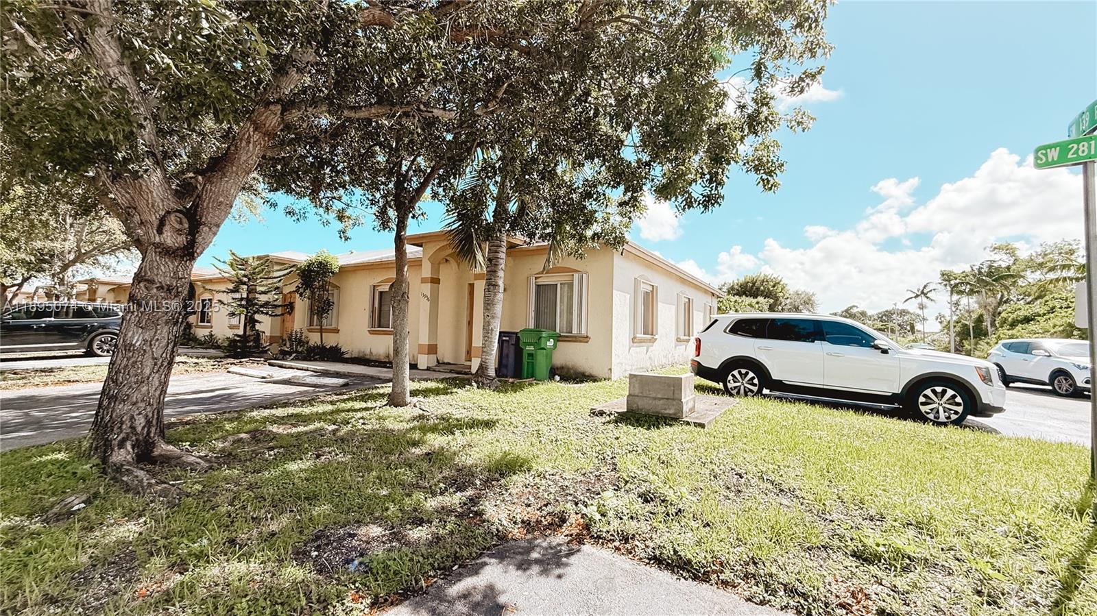 WATERSIDE TOWNHOMES SEC 5 - Residential Lease