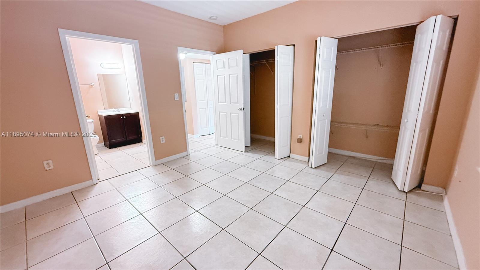 WATERSIDE TOWNHOMES SEC 5 - Residential Lease