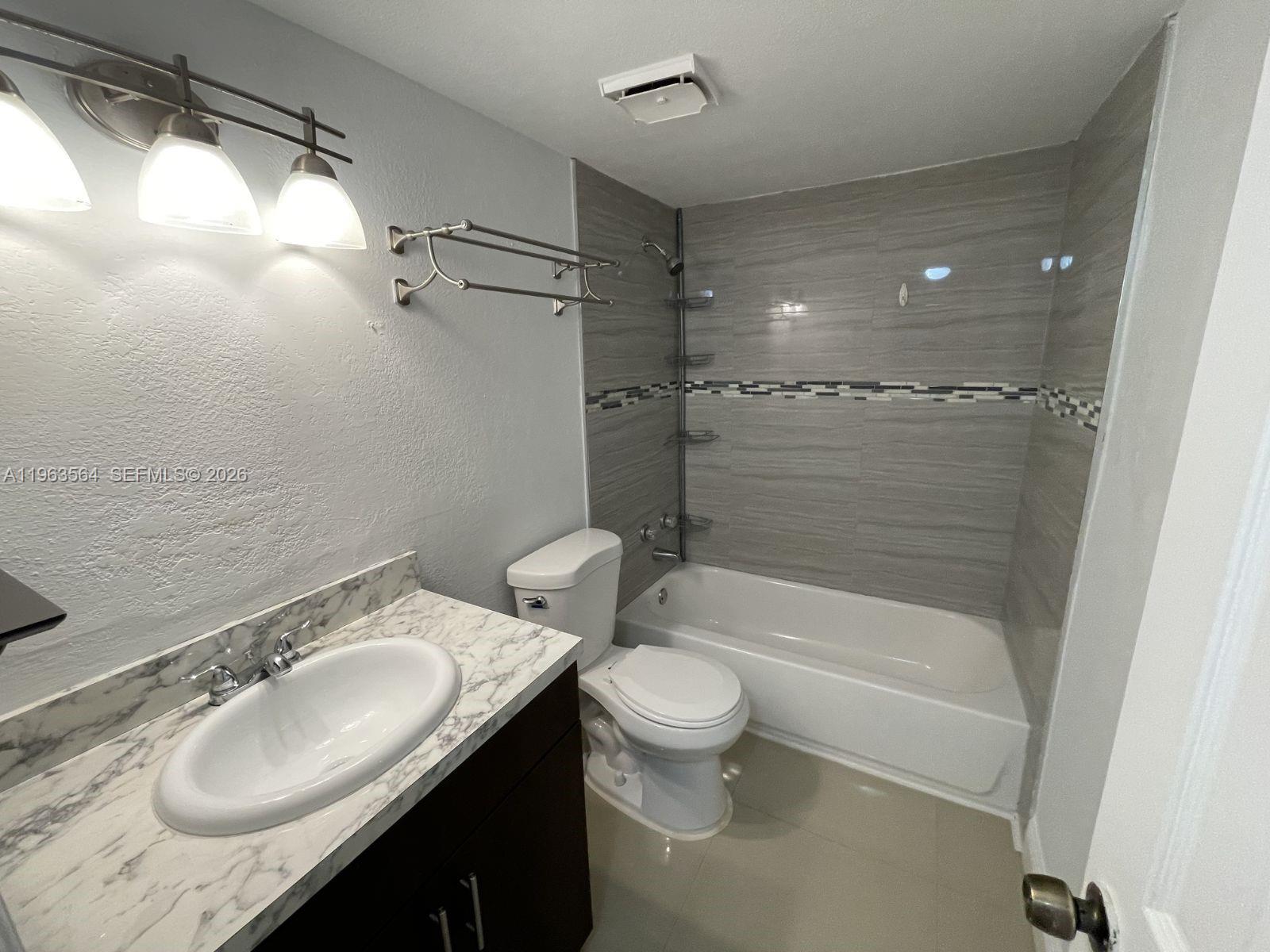 POINT SOUTH CONDO - Residential Lease