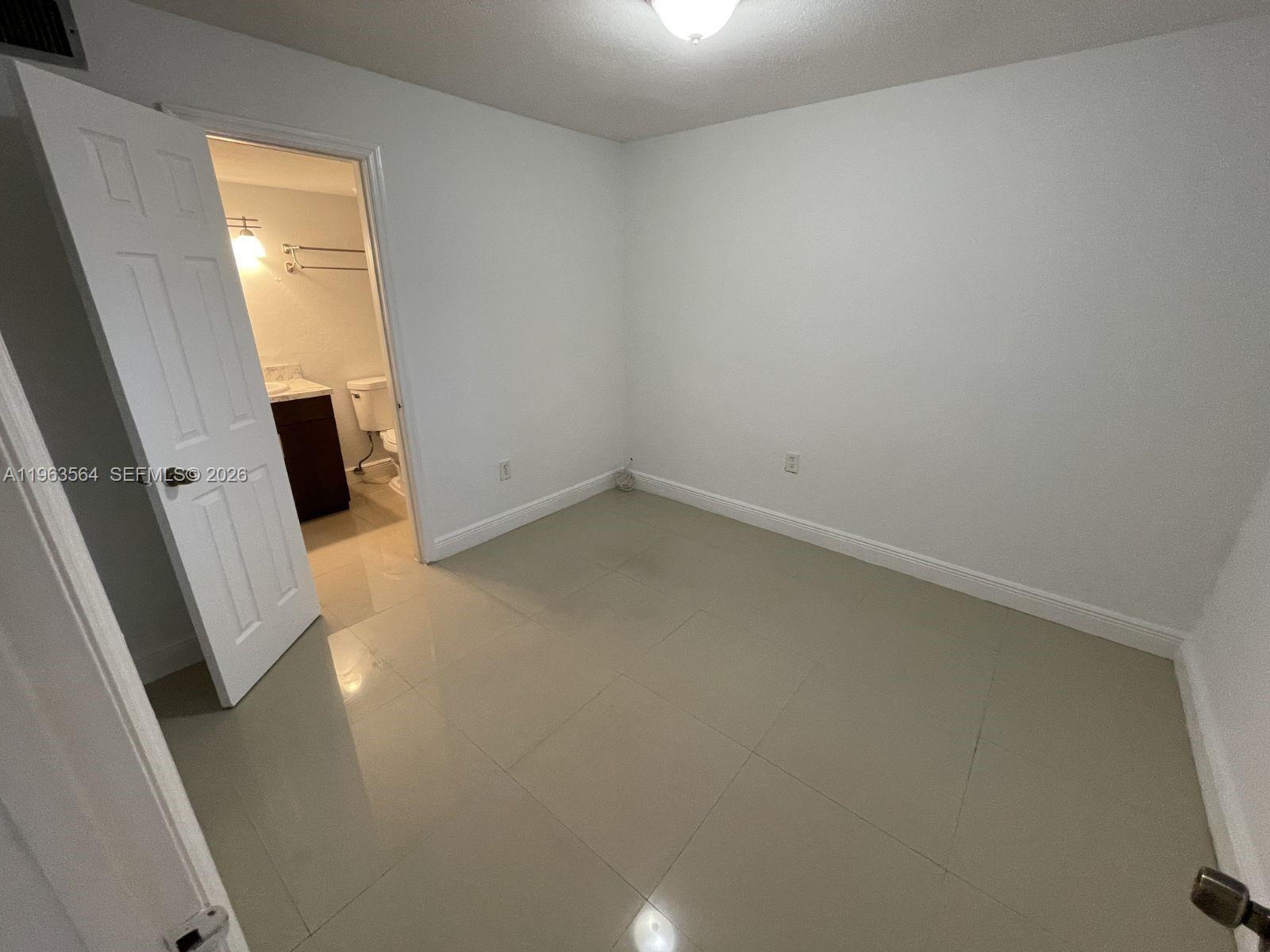 POINT SOUTH CONDO - Residential Lease