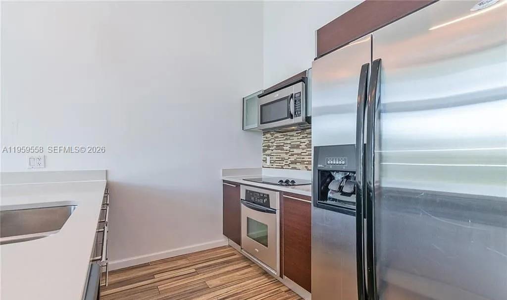 QUANTUM ON THE BAY CONDO - Residential