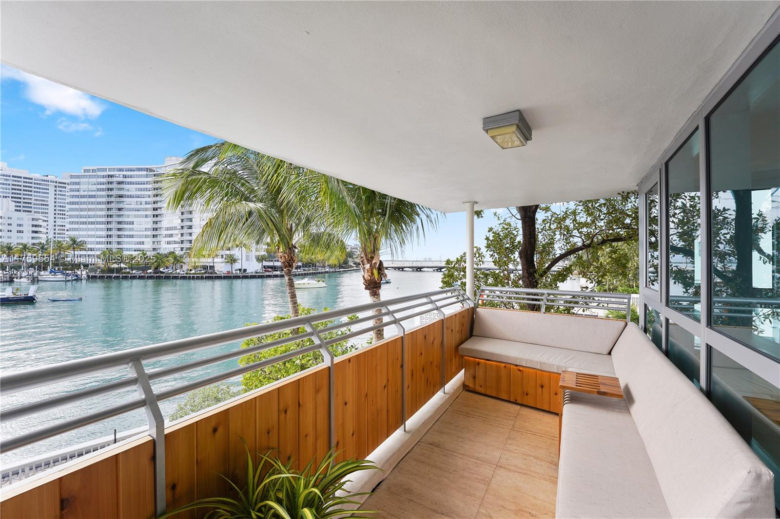 1491 Lincoln Ter 201, Miami Beach, Miami-Dade County, Florida - 1 Bedrooms  
1 Bathrooms - 