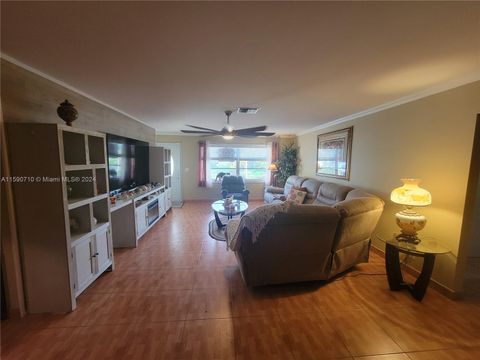 Single Family Residence in Boynton Beach FL 1220 22nd Ave Ave 16.jpg
