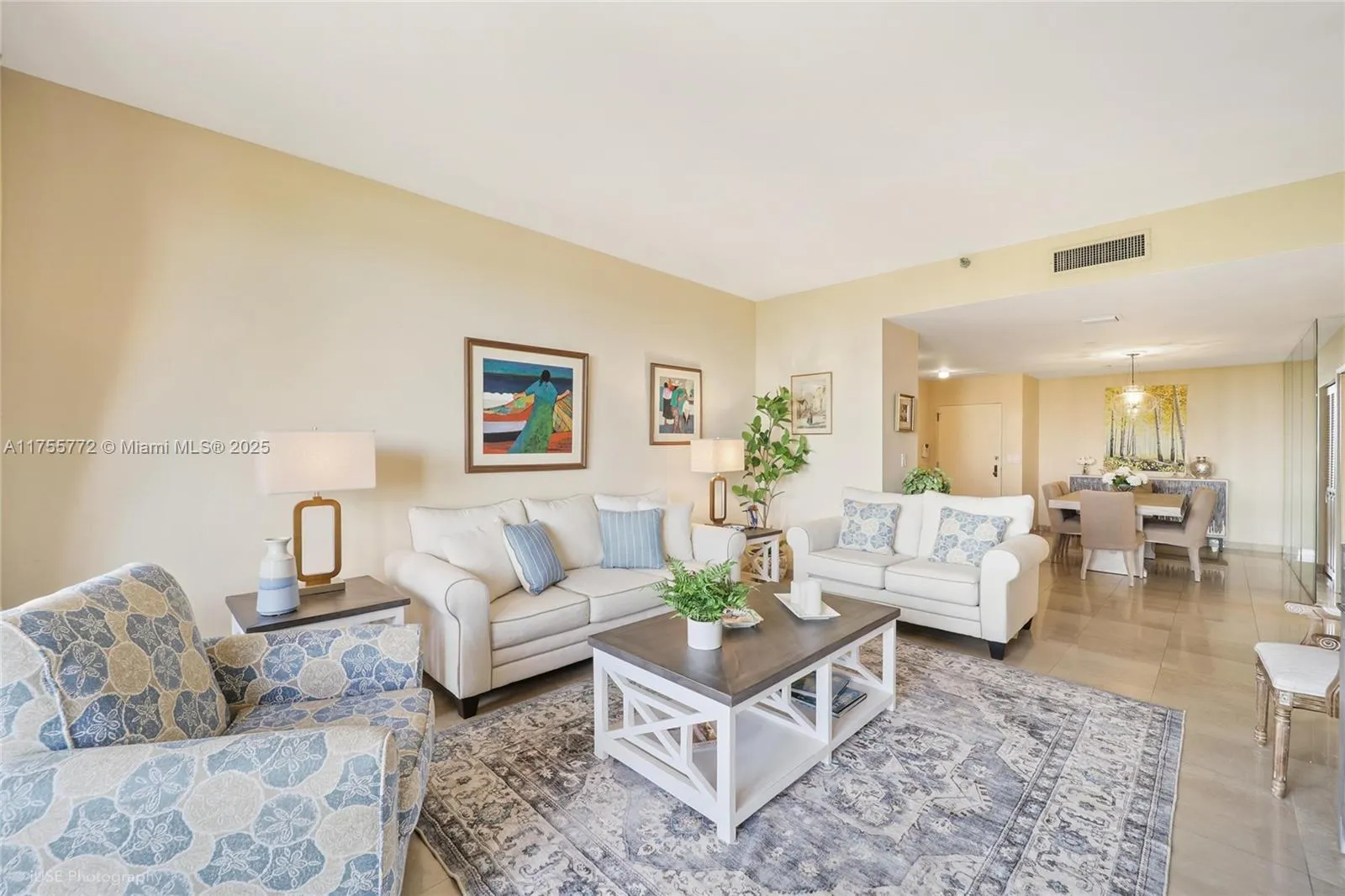Key Biscayne, Florida 33149, United States, 2 Bedrooms Bedrooms, ,2 BathroomsBathrooms,Residential,Active,81095