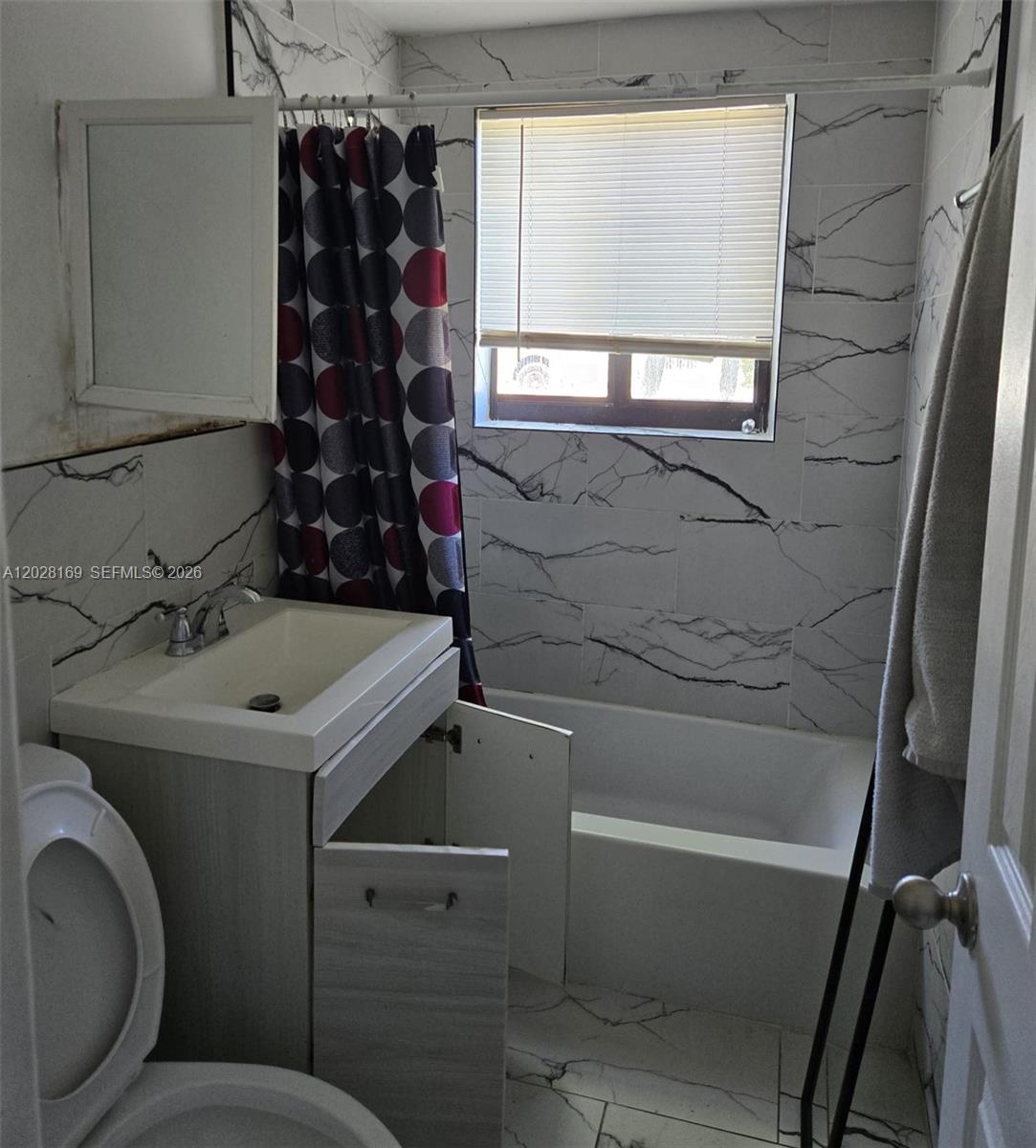 7035 Rue Granville 2