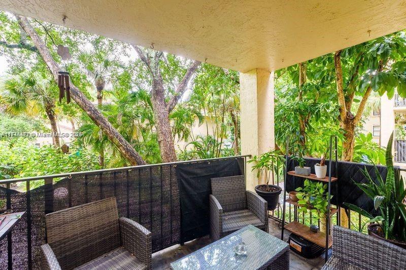 SUMMERBREEZE CONDO - Residential