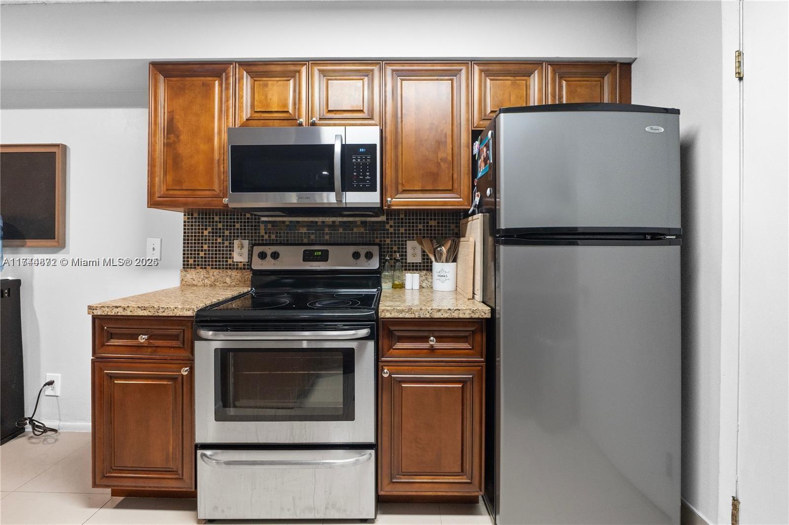 SUMMERBREEZE CONDO - Residential