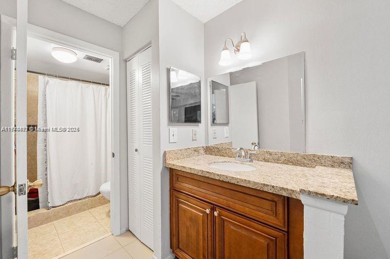 SUMMERBREEZE CONDO - Residential
