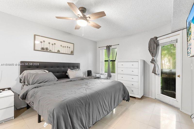 SUMMERBREEZE CONDO - Residential
