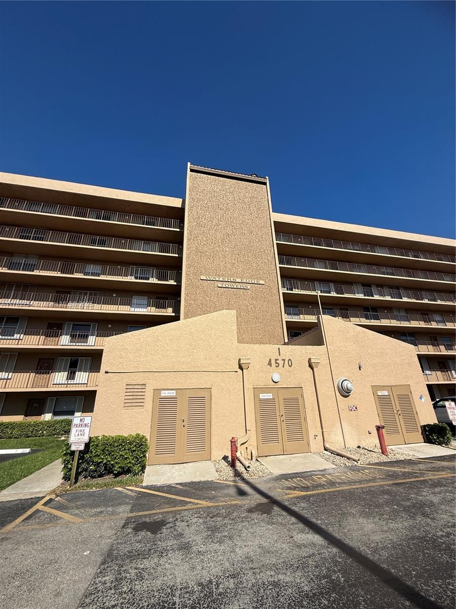 Rental Property at 4570 Nw 18th Ave 506, Deerfield Beach, Broward County, Florida - Bedrooms: 2 
Bathrooms: 2  - $2,300 MO.