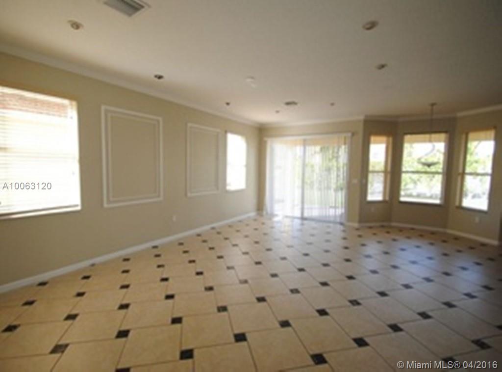 Riviera Isles II 170-53 B - Residential Lease