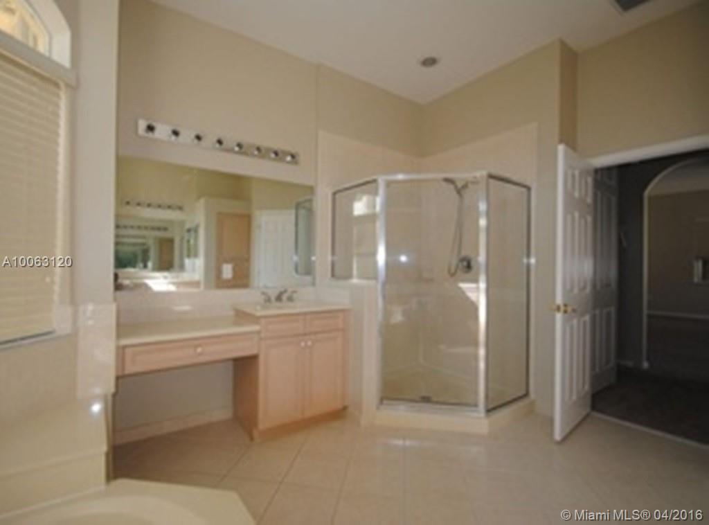 Riviera Isles II 170-53 B - Residential Lease