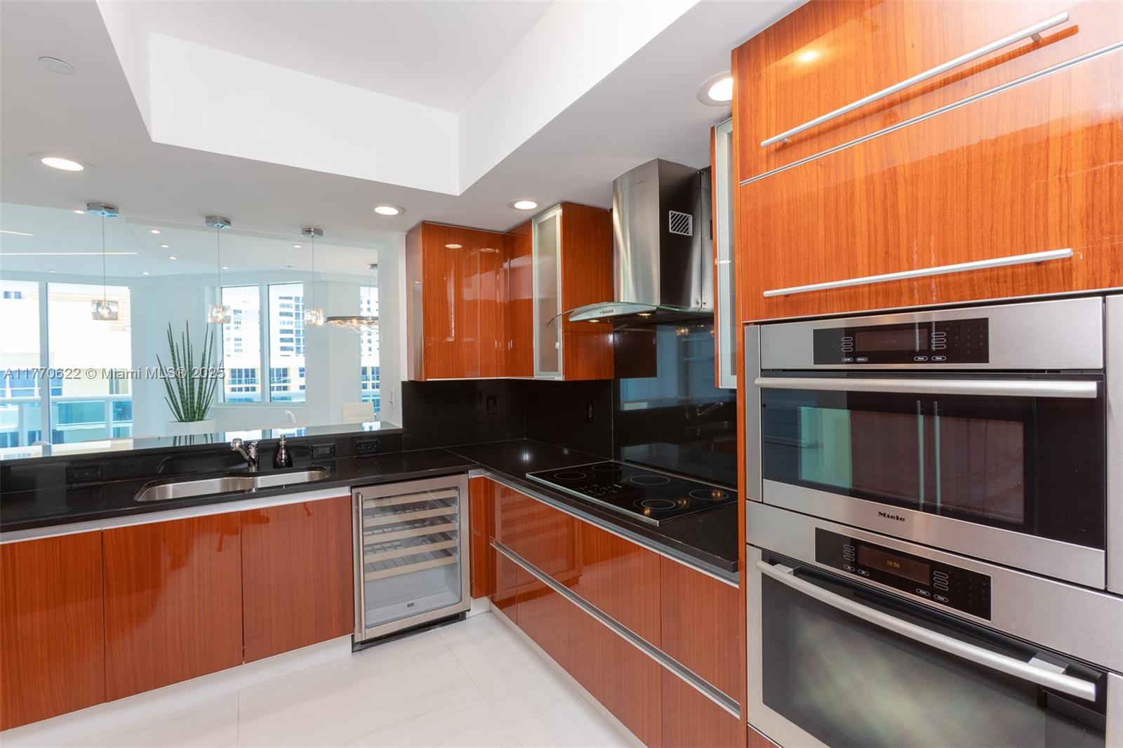 2711 S Ocean Dr 1601